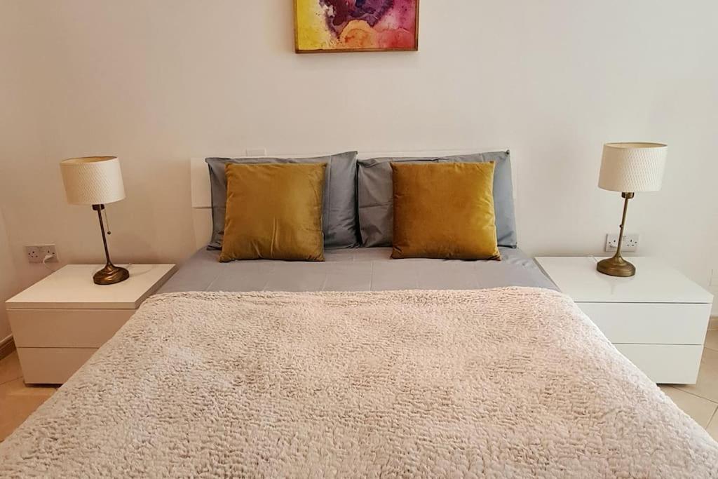Seaview 2 Bedroom Ap. In Spinola San Ġiljan Extérieur photo